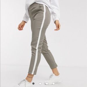 ASOS Checkered pants w/ stripe NWT